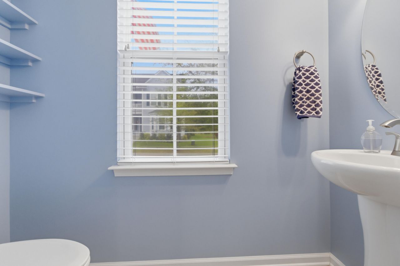 1957 Gammon Street Photo 6