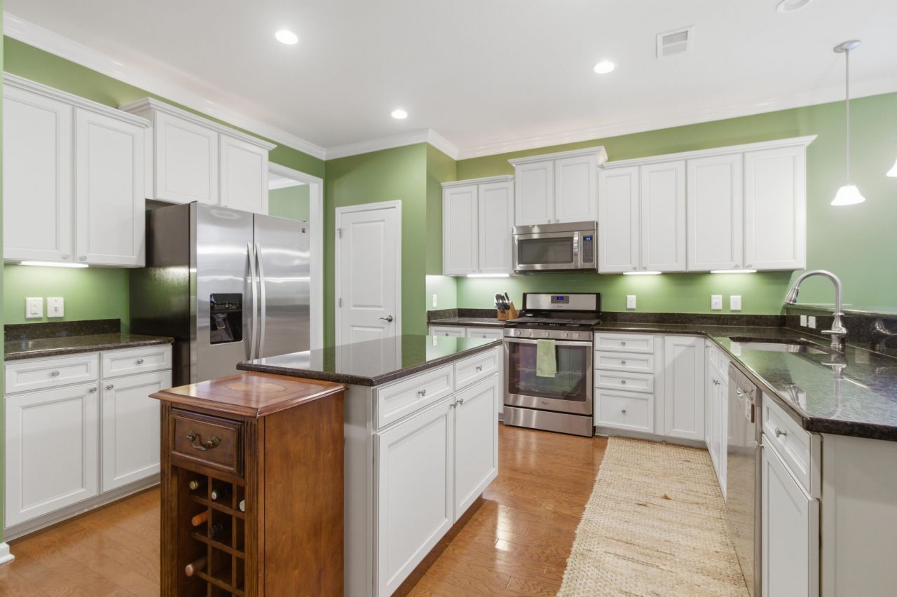 1957 Gammon Street Photo 9