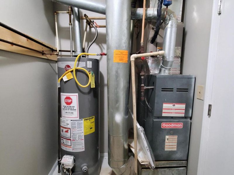 2637 Four Seasons Drive, Columbus, OH 43207 Photo 13