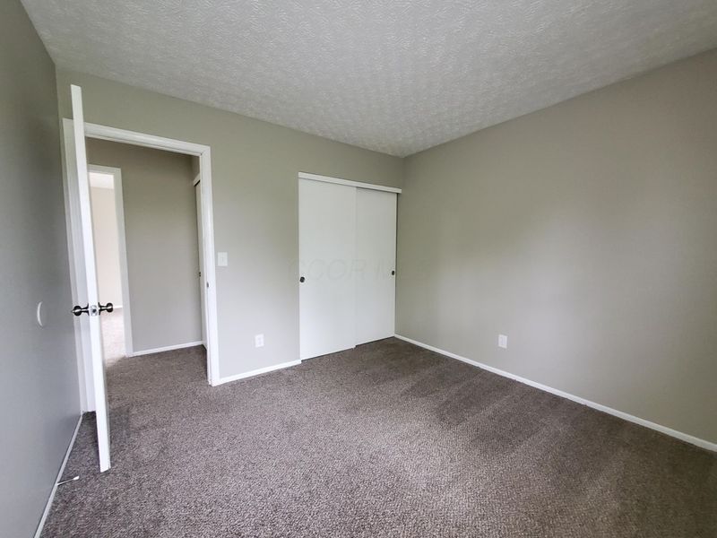 2637 Four Seasons Drive, Columbus, OH 43207 Photo 21