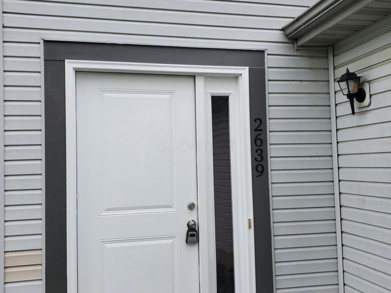 2637 Four Seasons Drive, Columbus, OH 43207 Photo 4