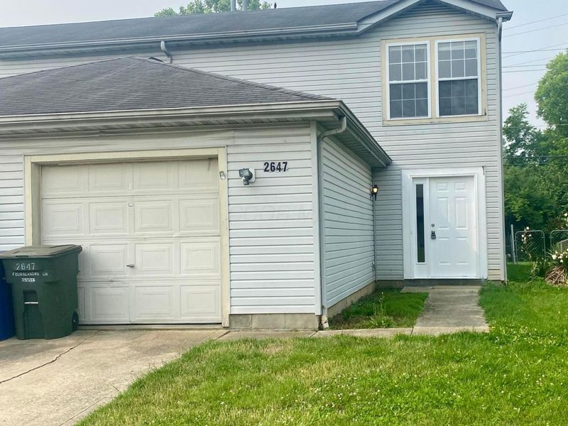 2647 Four Seasons Drive, Columbus, OH 43207 Photo 2