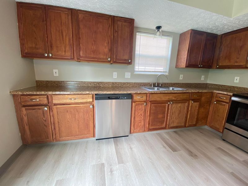 2647 Four Seasons Drive, Columbus, OH 43207 Photo 4