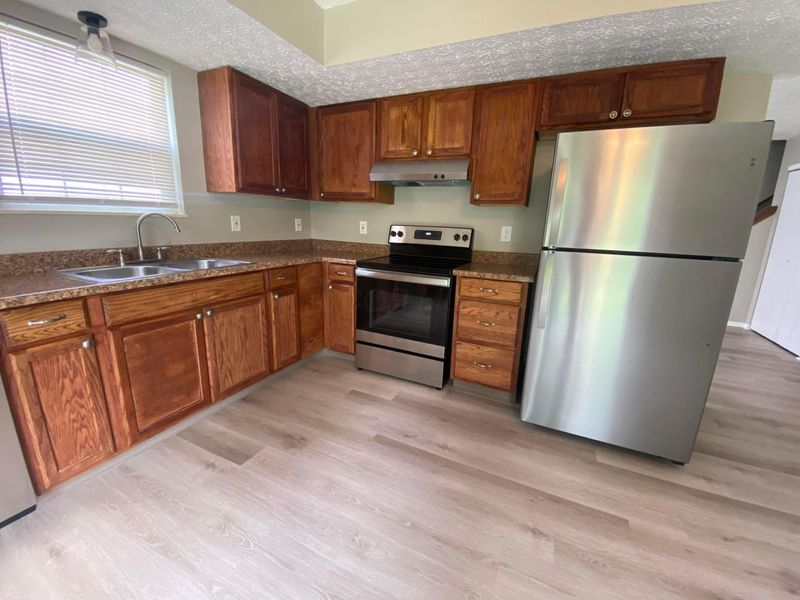 2647 Four Seasons Drive, Columbus, OH 43207 Photo 5