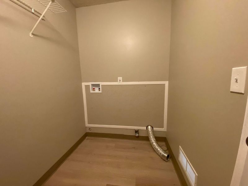 2647 Four Seasons Drive, Columbus, OH 43207 Photo 9