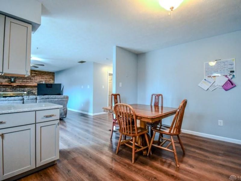 1276 Meadow Bridge Drive, Beavercreek, OH 45432 Photo 16