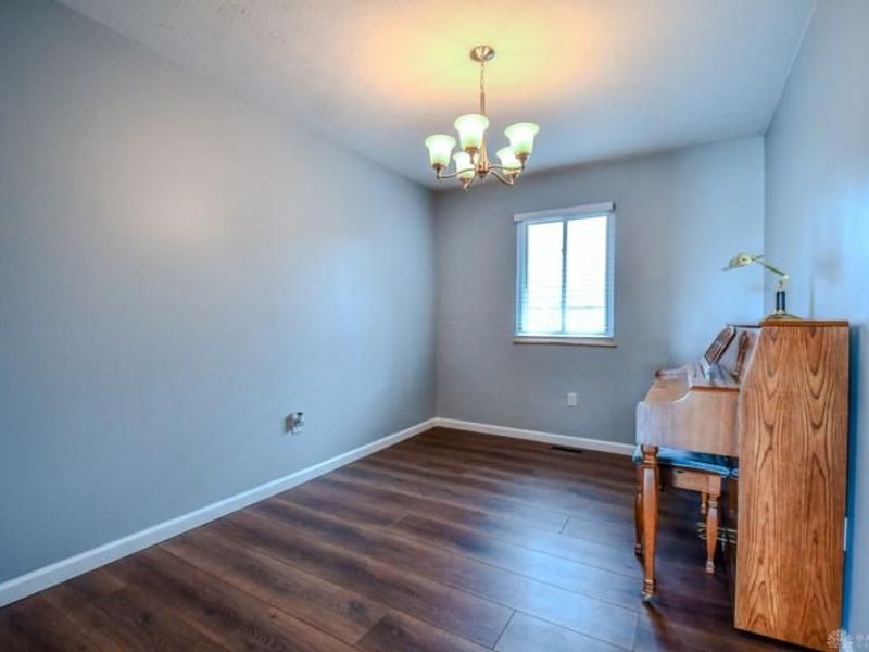 1276 Meadow Bridge Drive, Beavercreek, OH 45432 Photo 23