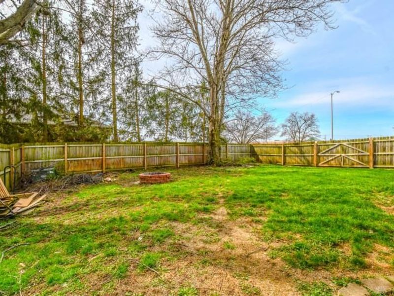 1276 Meadow Bridge Drive, Beavercreek, OH 45432 Photo 36