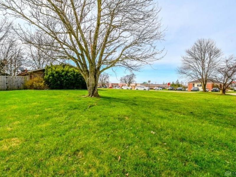 1276 Meadow Bridge Drive, Beavercreek, OH 45432 Photo 38