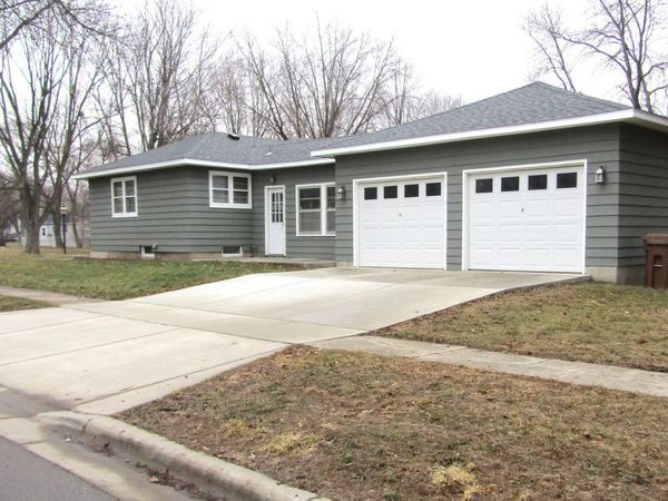 1202 N 5th Street, Montevideo, MN 56265