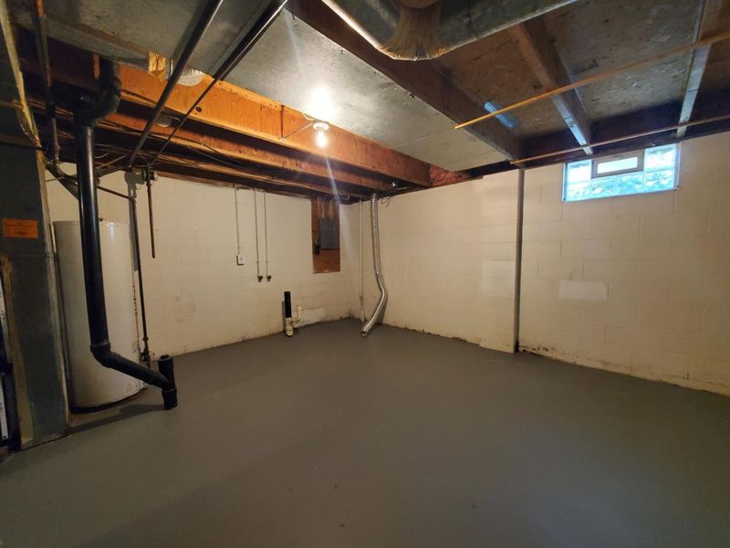 2719 Four Seasons Drive, Columbus, OH 43207 Photo 13