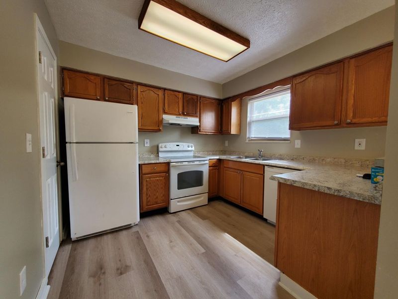 2719 Four Seasons Drive, Columbus, OH 43207 Photo 5