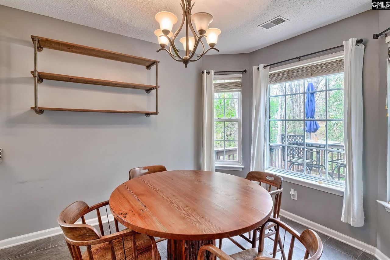 204 Kwanzan Drive  Photo 10