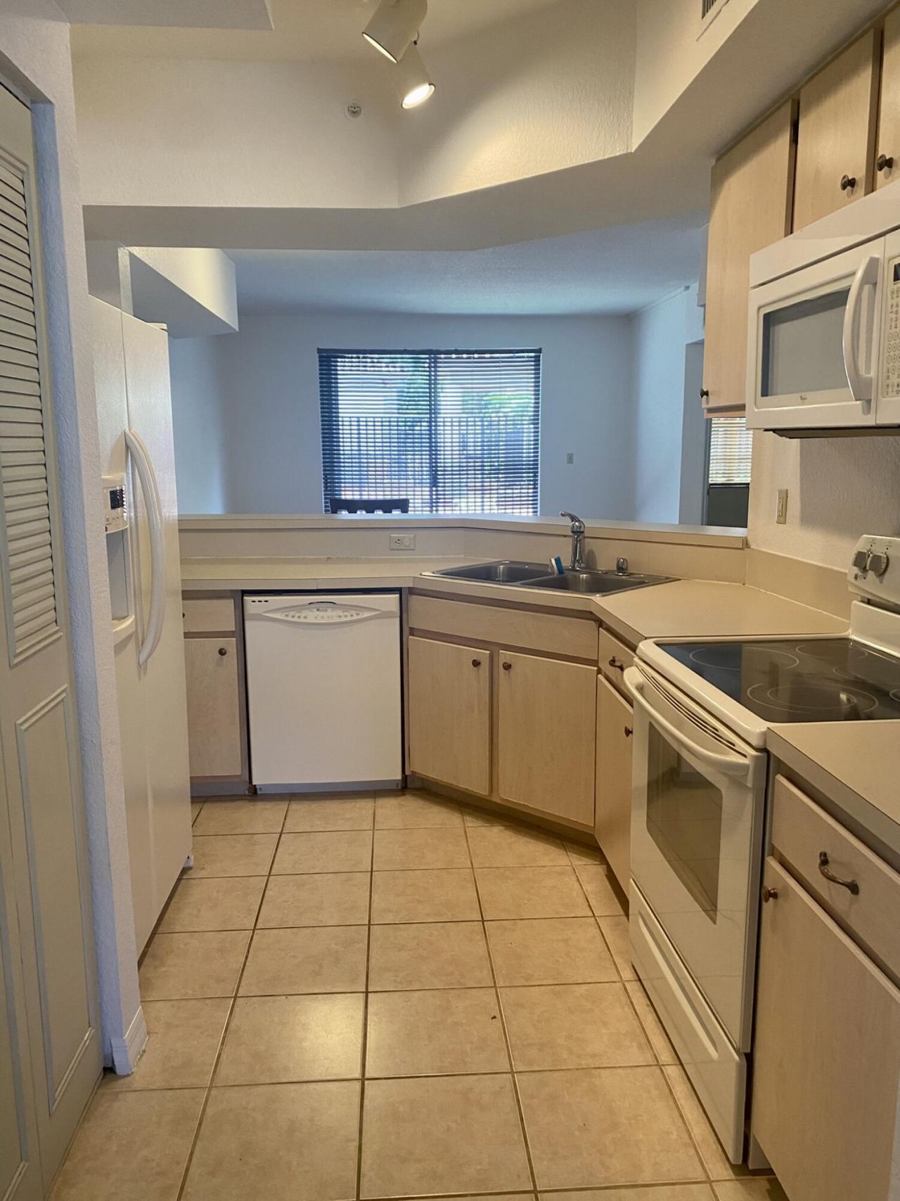 725 SW 148th Avenue, Unit 508, Sunrise, FL 33325 Photo