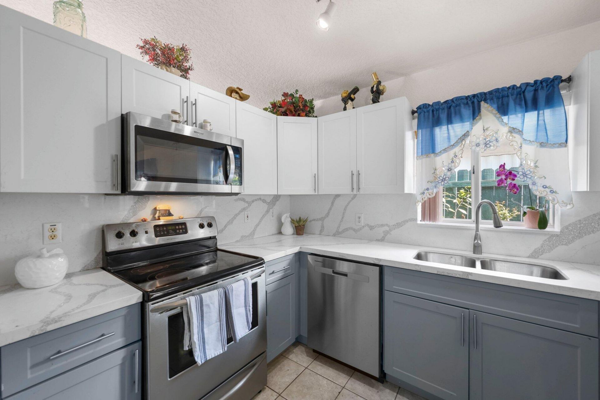 9778 NW 128th Lane, Hialeah Gardens, FL 33018 Photo