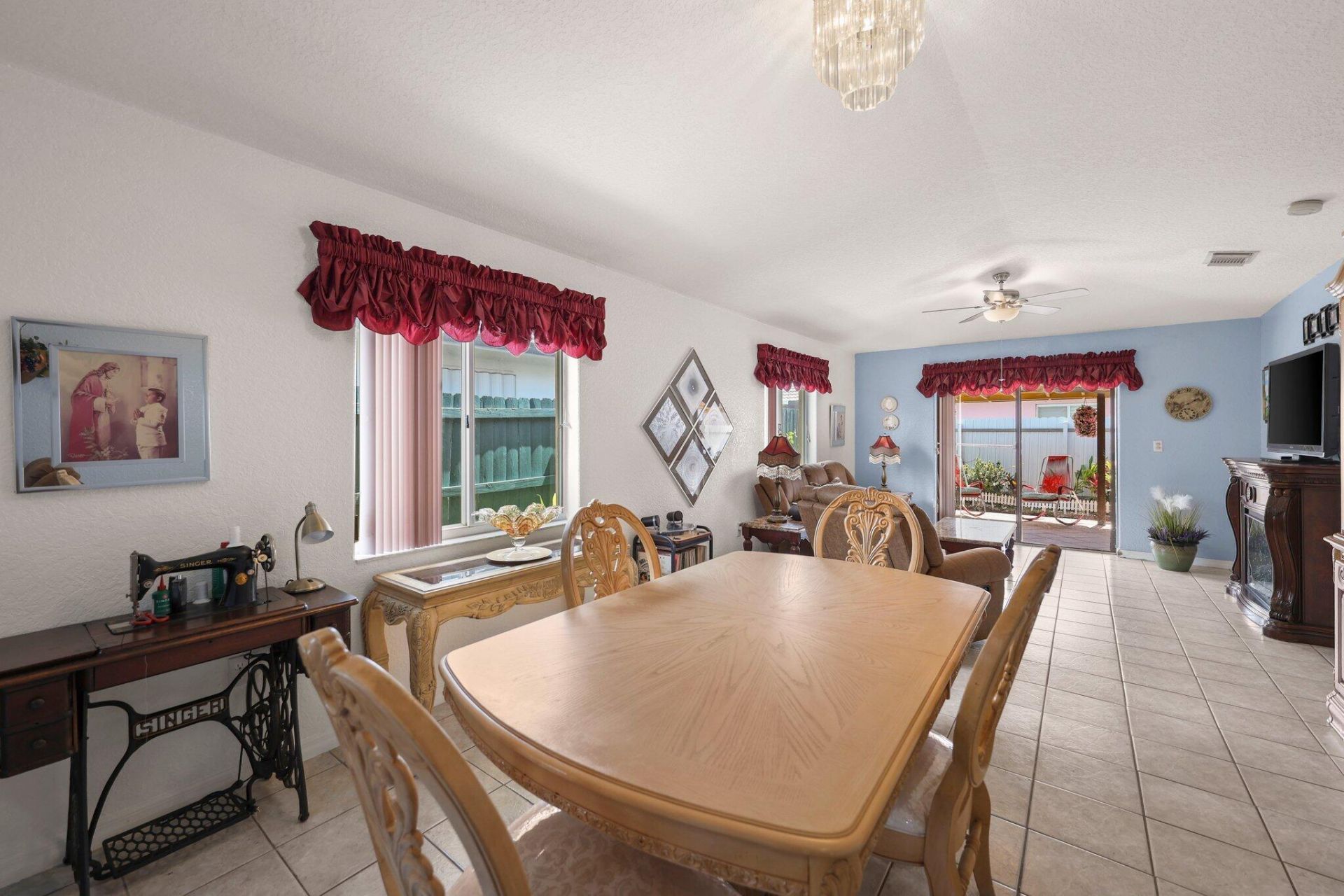 9778 NW 128th Lane, Hialeah Gardens, FL 33018 Photo