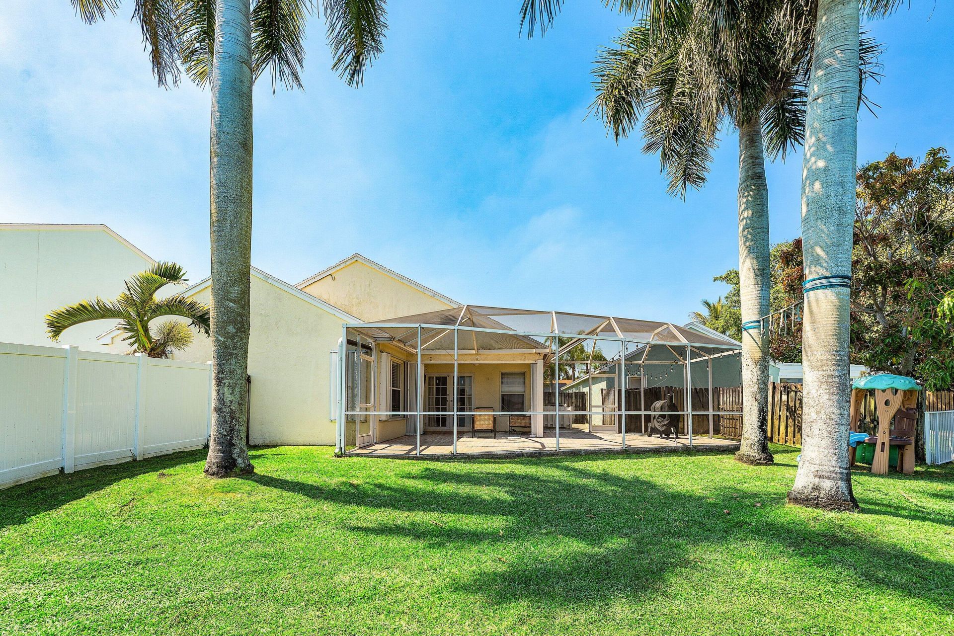 29 Swallow Drive, Boynton Beach, FL 33436 Photo