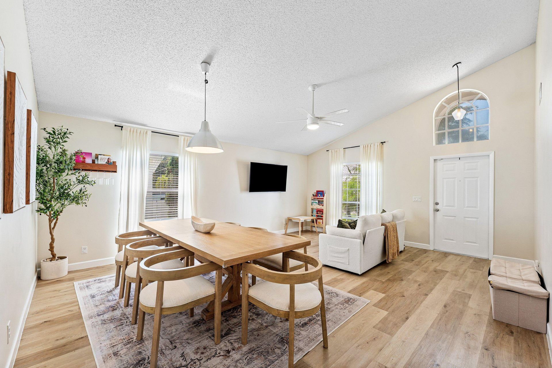 29 Swallow Drive, Boynton Beach, FL 33436 Photo