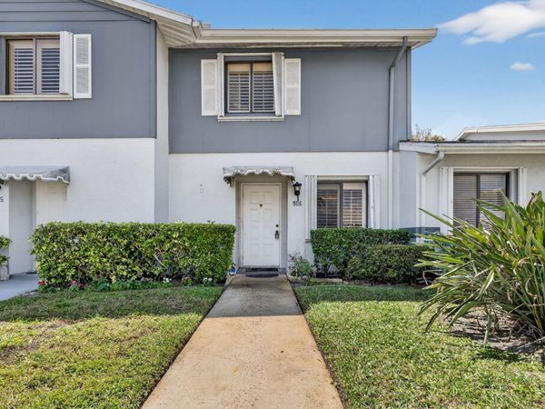 2641 W Gately Dr W W, Unit 906, West Palm Beach, FL 33415