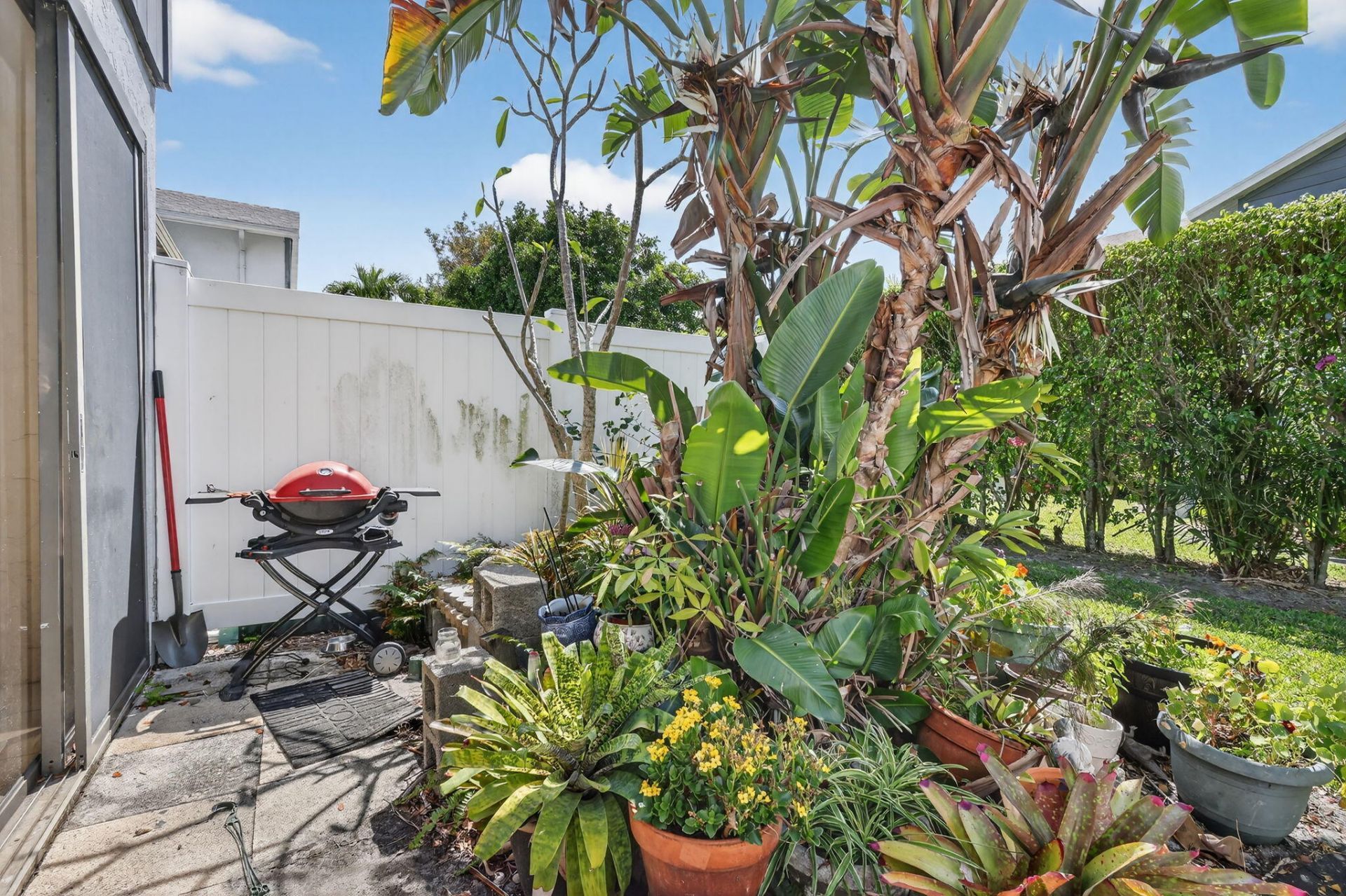 2641 W Gately Dr W W, Unit 906, West Palm Beach, FL 33415 Photo