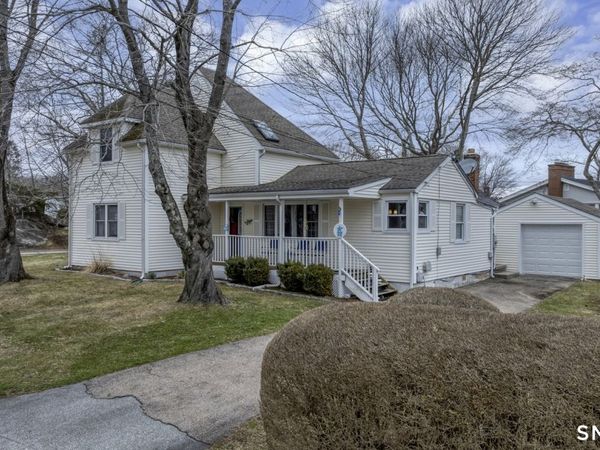 45 Ridgewood, Waterford, CT 06385