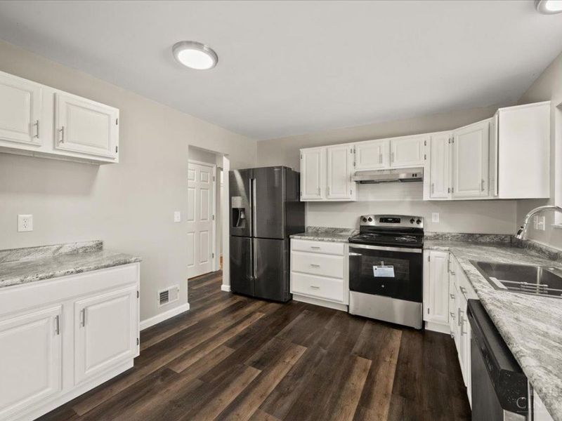 5474 Starcrest Drive, Delhi Twp, OH 45238 Photo 11