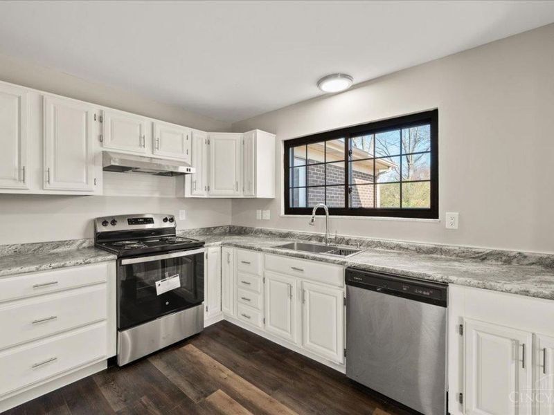 5474 Starcrest Drive, Delhi Twp, OH 45238 Photo 12