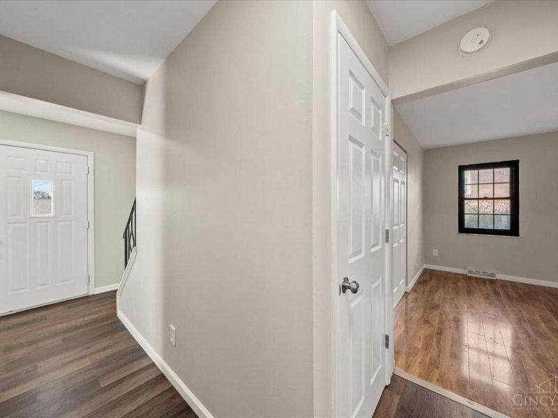 5474 Starcrest Drive, Delhi Twp, OH 45238 Photo 14