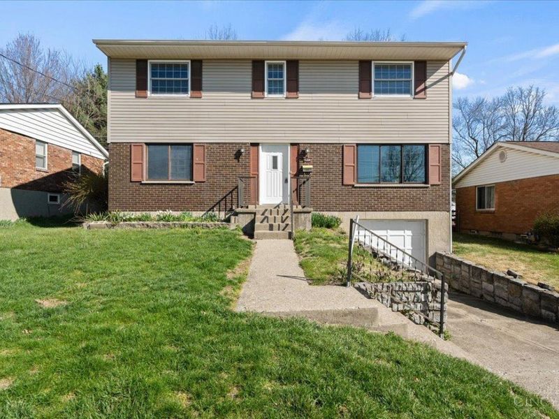 5474 Starcrest Drive, Delhi Twp, OH 45238 Photo 2