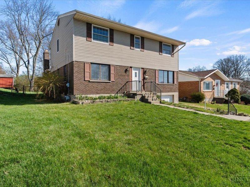 5474 Starcrest Drive, Delhi Twp, OH 45238 Photo 4