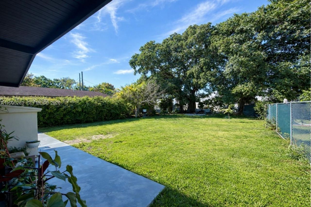 6561 SW 34th St, Miami, FL 33155 Photo