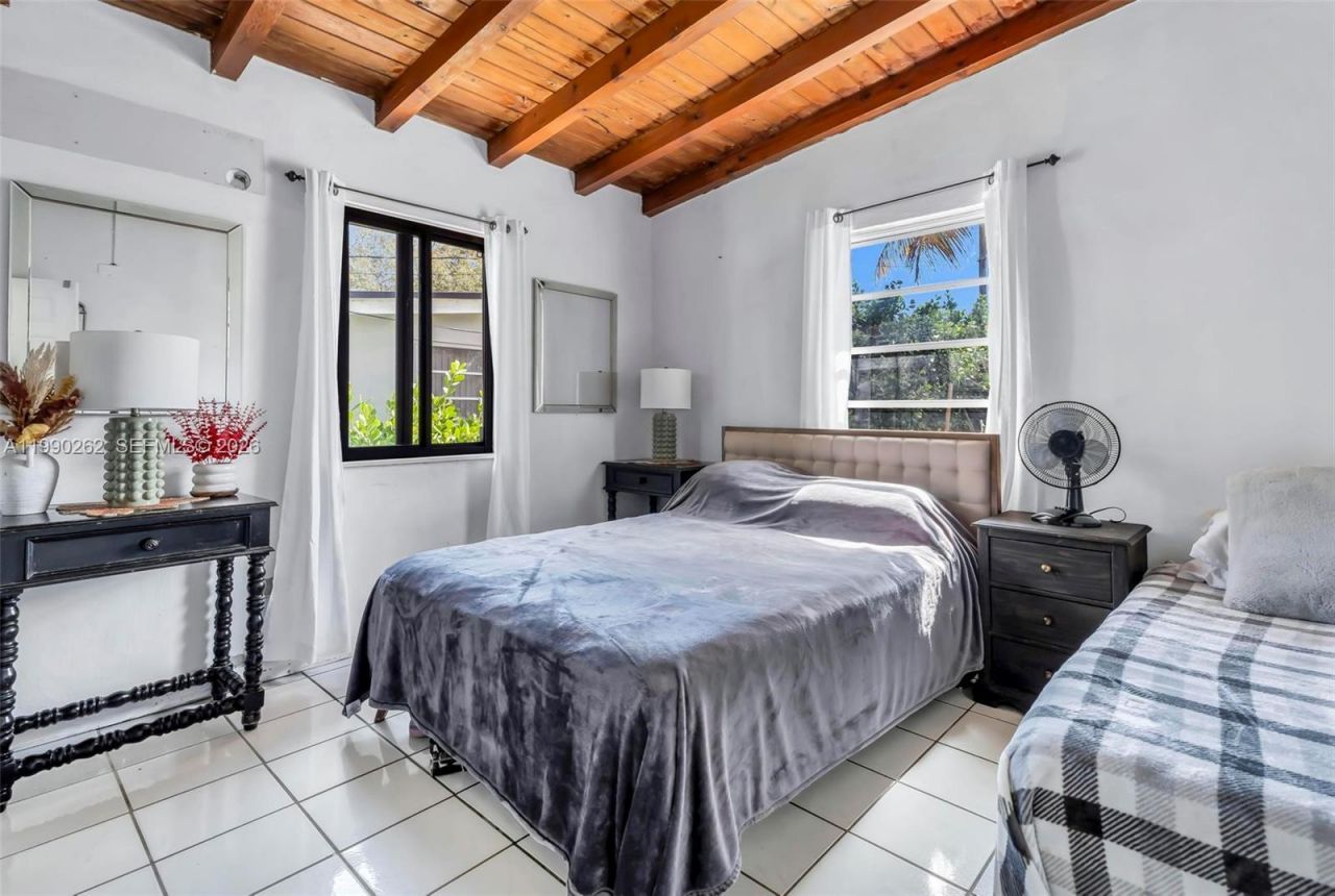 6561 SW 34th St , Miami, FL 33155 Photo