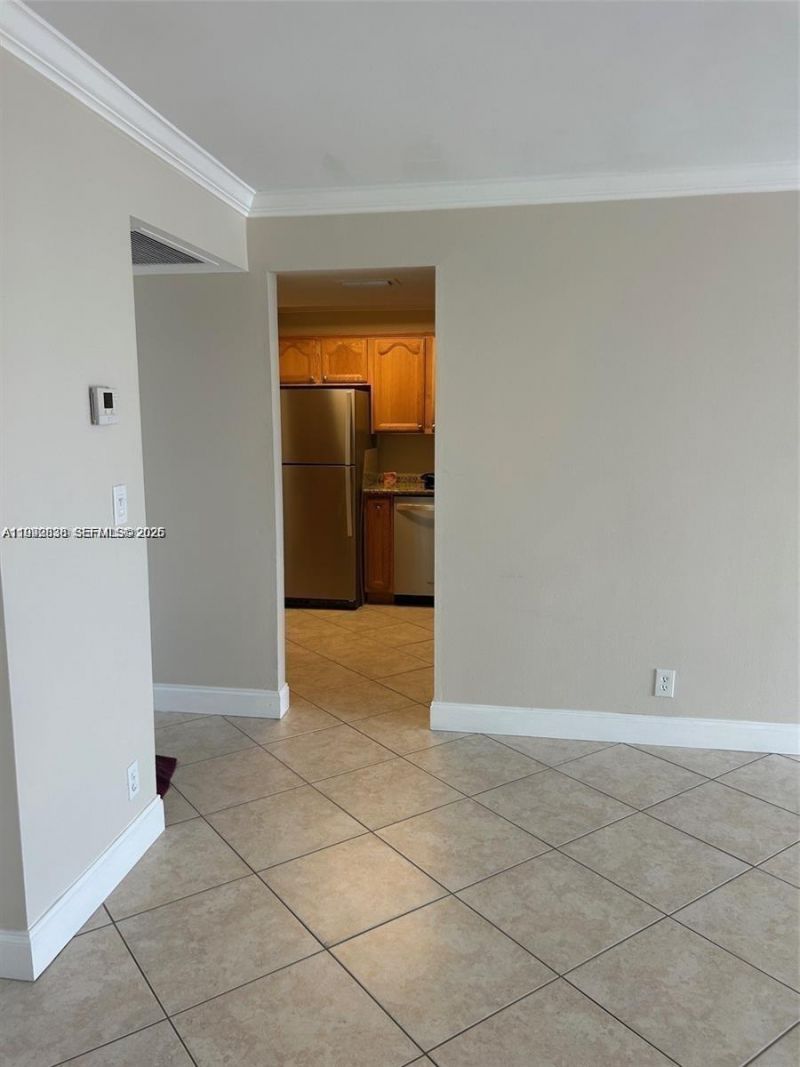 20400 W Country Club Dr , Unit 812, Aventura, FL 33180 Photo