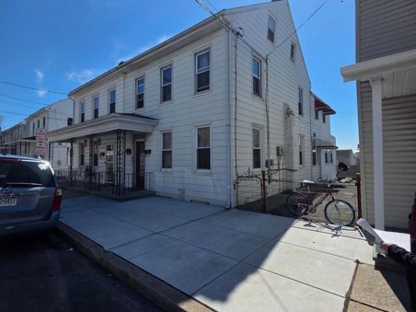 528 MAPLE STREET, LEBANON, PA 17046