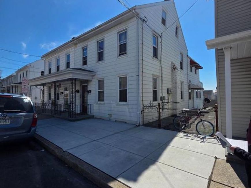 528 Maple Street, Lebanon, PA 17046 Main Photo