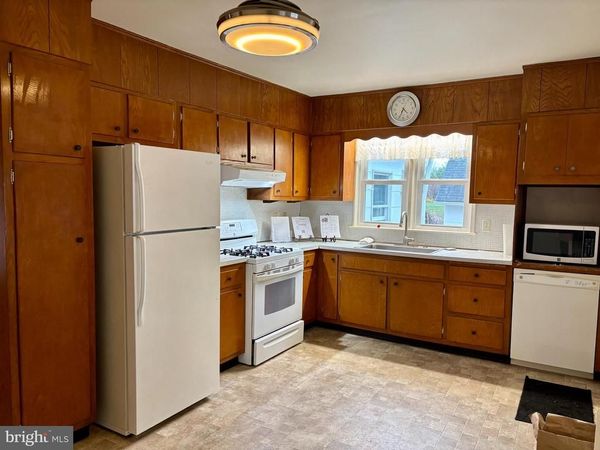 52 SCOTT AVENUE, PRINCETON JUNCTION, NJ 08550