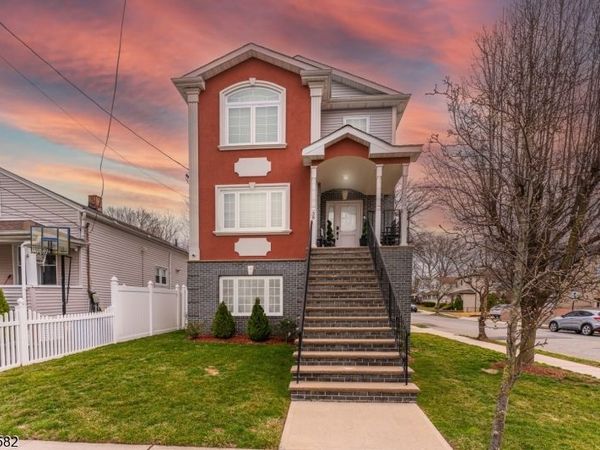 38 Center St, Belleville, NJ 07109