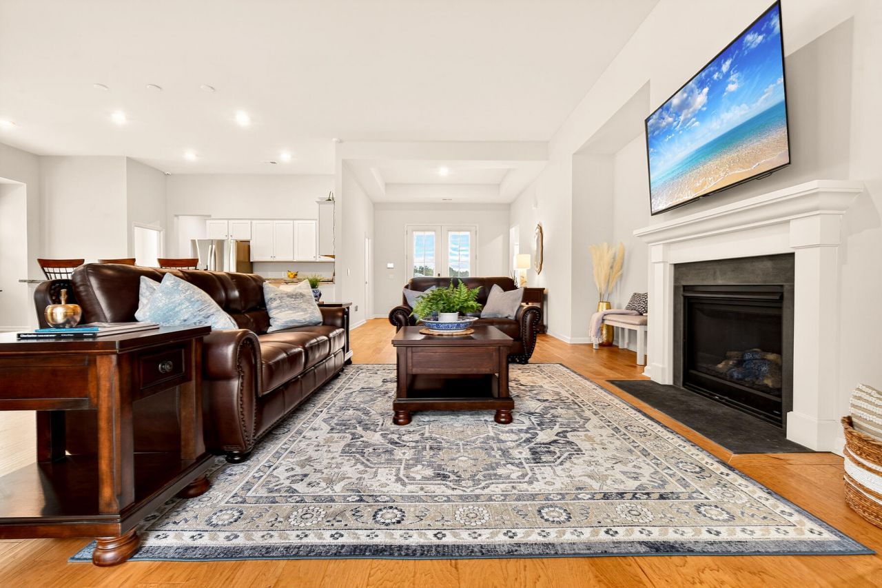 246 Silver Creek Drive Photo 11