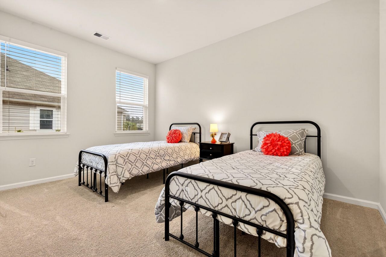 246 Silver Creek Drive Photo 23