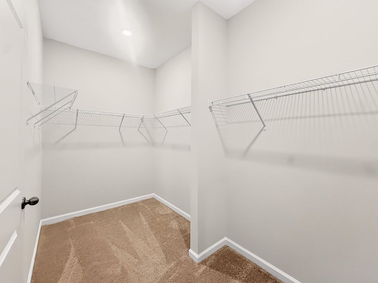 246 Silver Creek Drive Photo 34