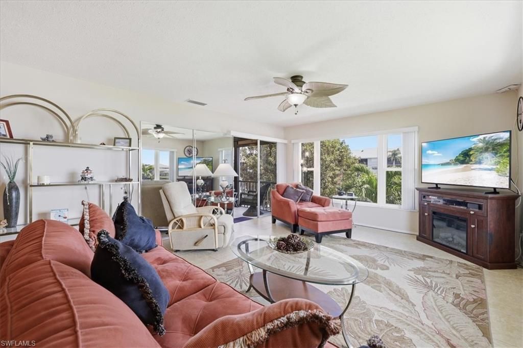 4231 SE 19th Pl, Unit 2J, Cape Coral, FL 33904 Photo