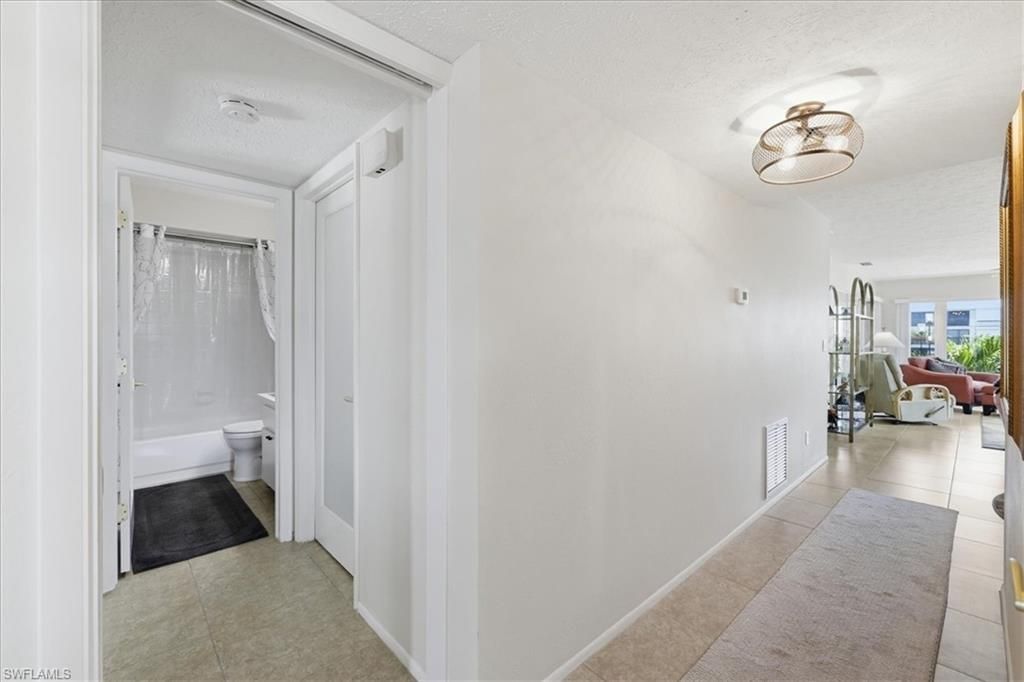 4231 SE 19th Pl , Unit 2J, Cape Coral, FL 33904 Photo