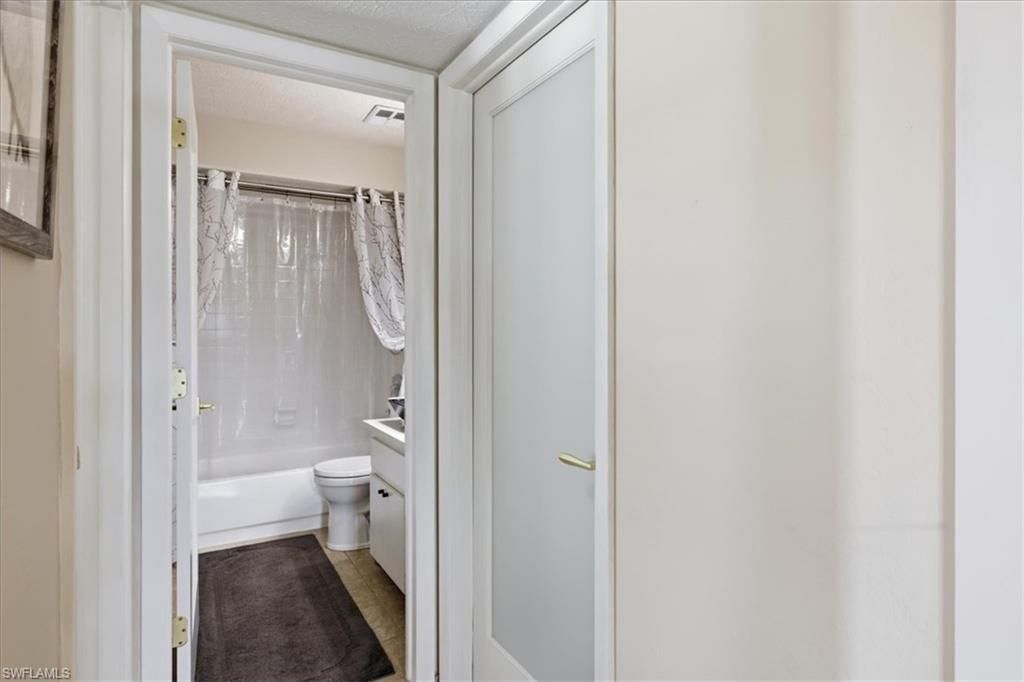 4231 SE 19th Pl, Unit 2J, Cape Coral, FL 33904 Photo