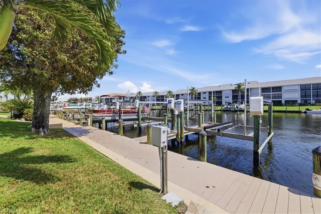 4231 SE 19th Pl , Unit 2J, Cape Coral, FL 33904 Photo