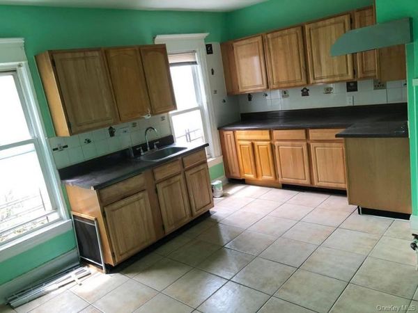 89-14 113th Street, Unit 2, Richmond Hill, NY 11418