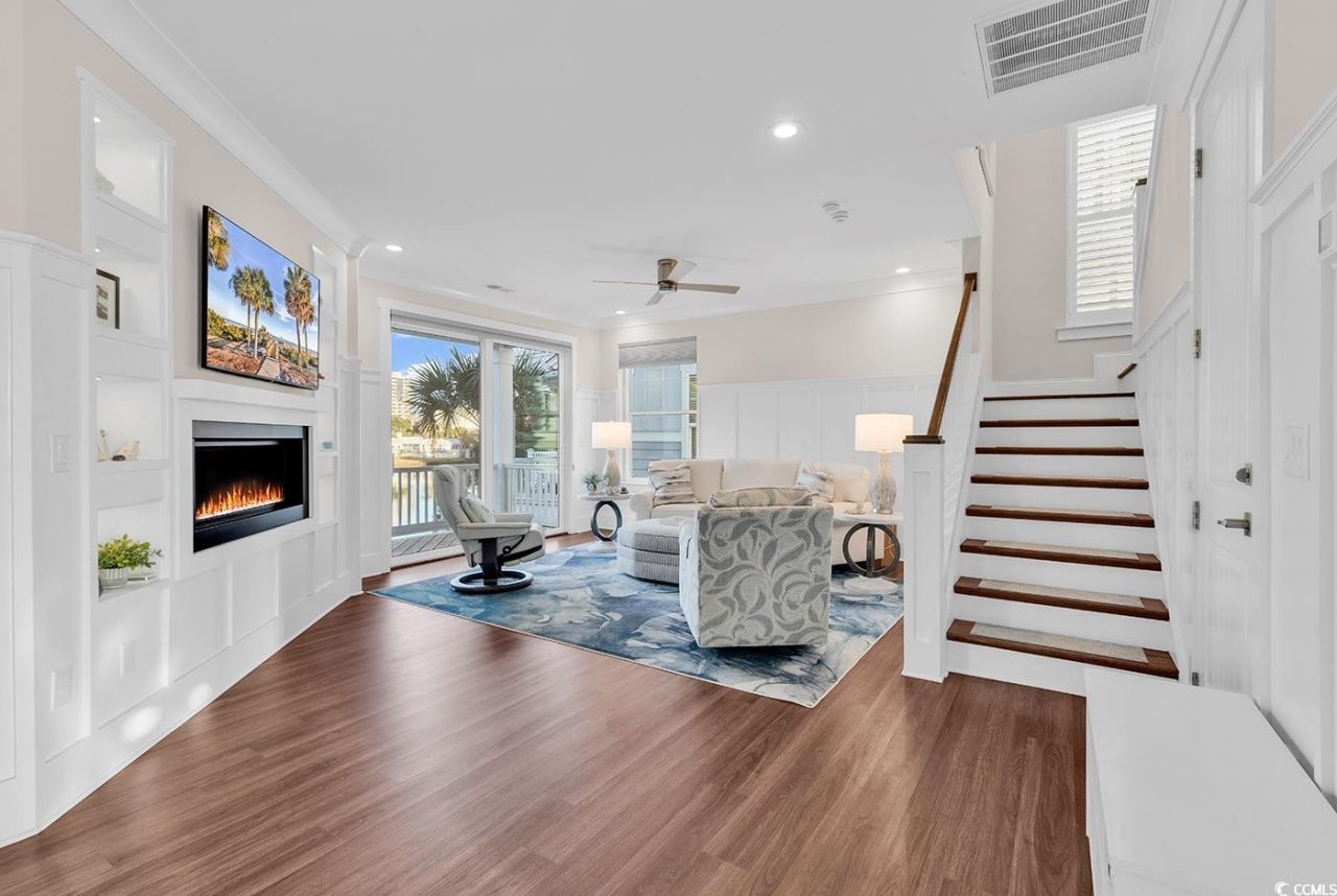 5367 Ocean Village Dr. Photo 9