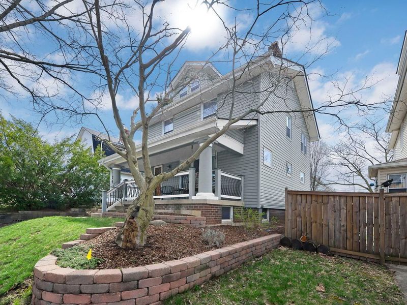 29 Crestview Road, Columbus, OH 43202 Photo 2