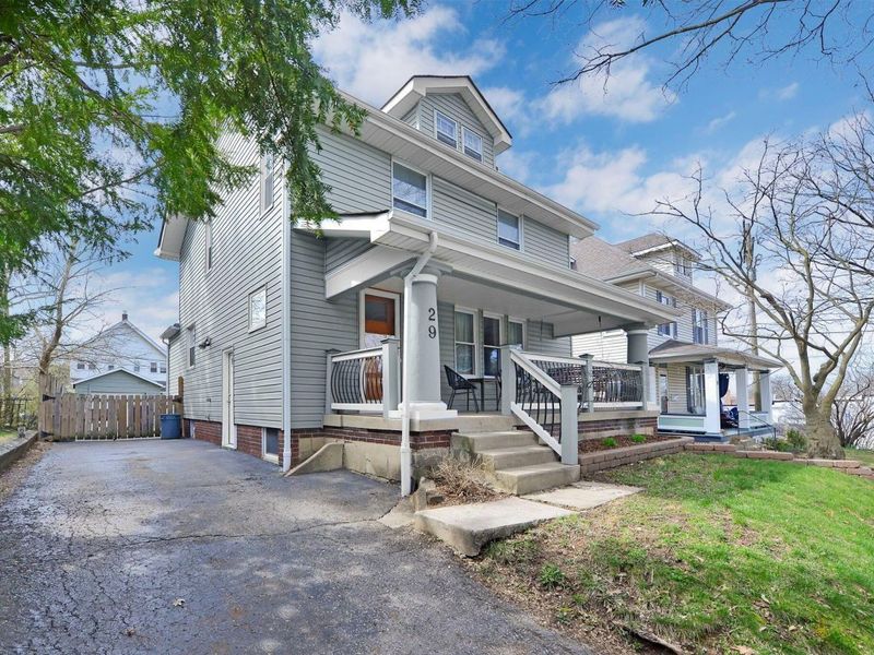29 Crestview Road, Columbus, OH 43202 Photo 3