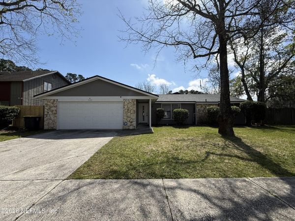 7193 EAGLES PERCH Drive, Jacksonville, FL 32244