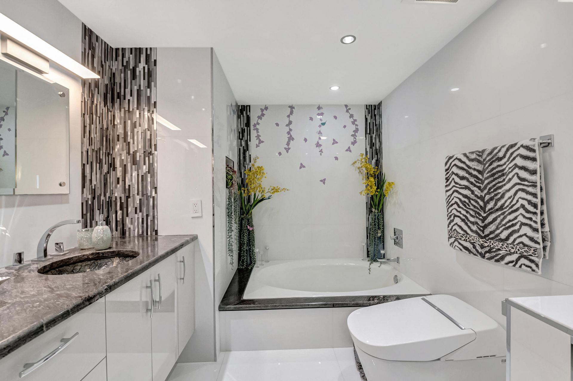 4301 N Ocean Boulevard, Unit 1708, Boca Raton, FL 33431 Photo